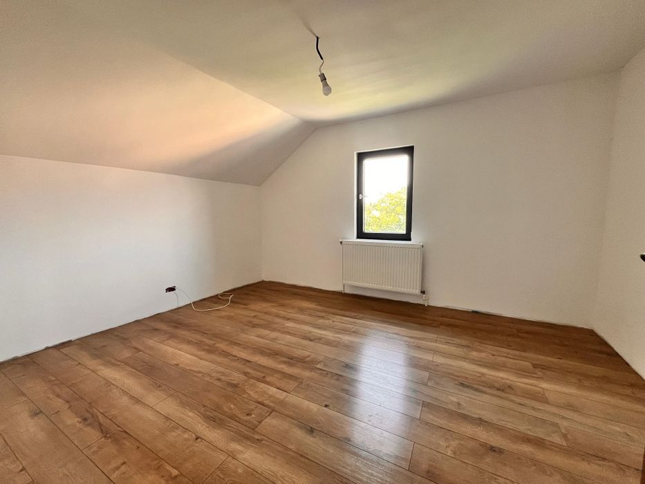 Casa de vanzare P÷M //.Suprafata Construită 260 mp