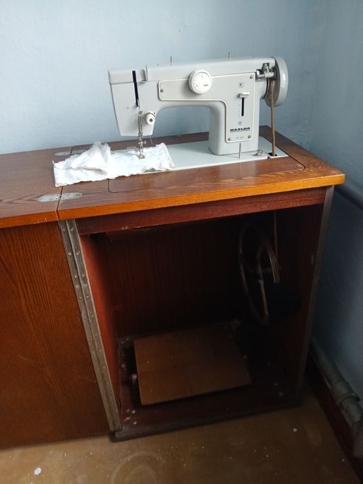 Швейная машина Мальва