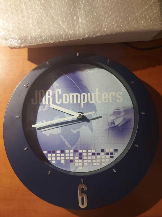 Стенен Часовник-Син