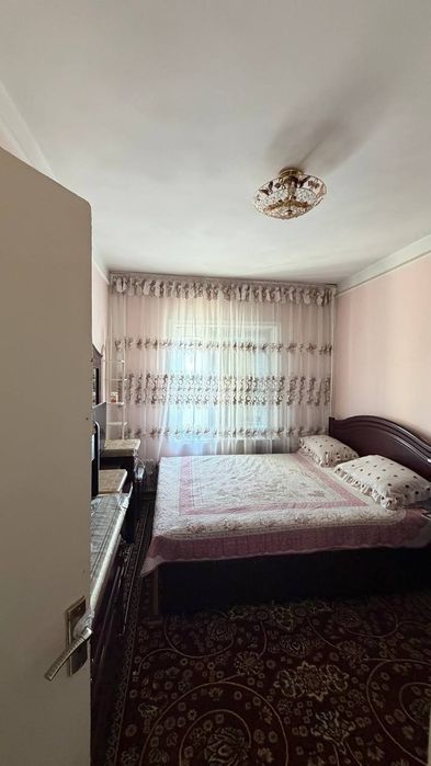 Тезда 4 хоналик 6 м балконли квартира сотилади. 5 мкр Сомий