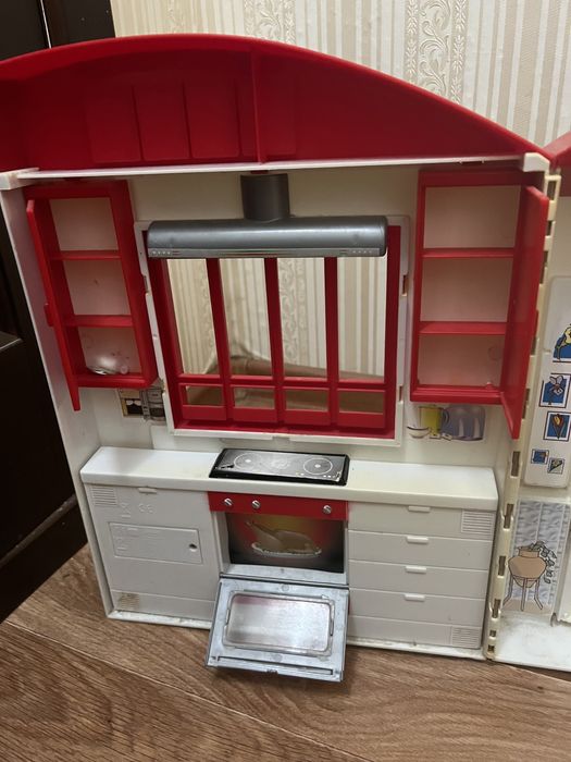 Продам домик для кукол