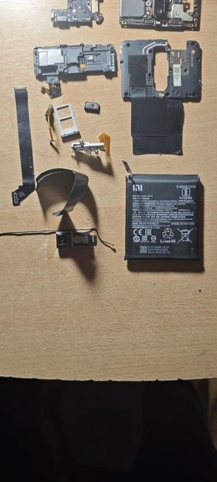 Xiaomi Mi9T на части