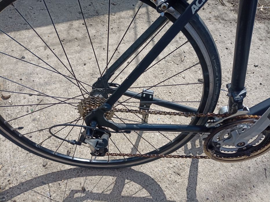 Bicicleta cursiera BTWIN triban 500