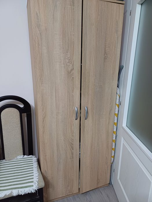 Mobila sufragerie plus doua dulapuri dormitor