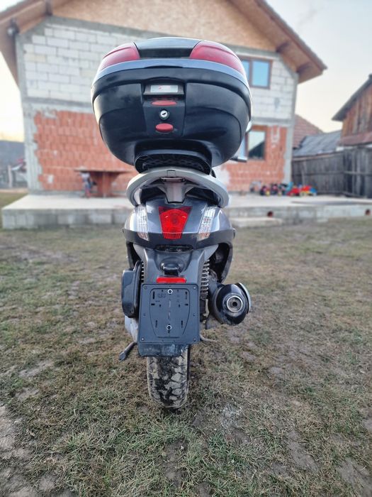 Vând/Schimb Scuter Peguote Geopolis 250cc 2011