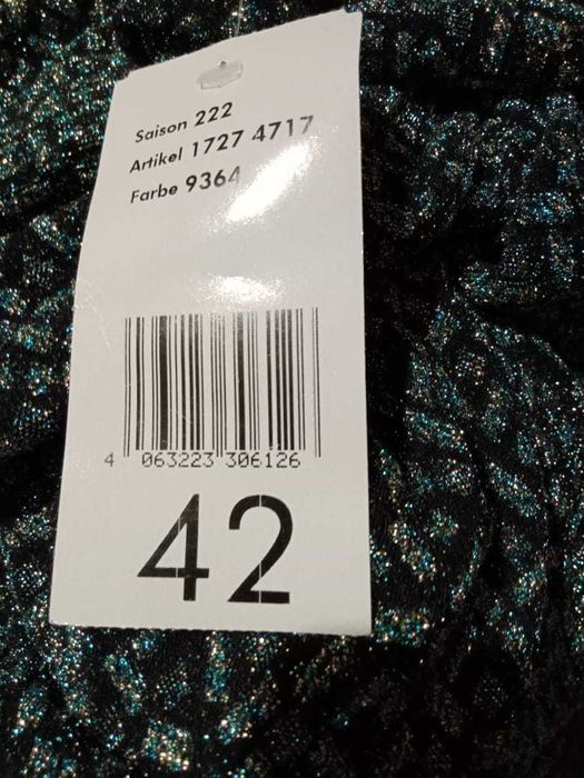 Эластичное платье из мерцающего джерси