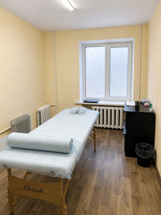 Masaj terapeutic la domiciliu în București. Maseur profesionist. Masaj pentru spate, gât, brațe și picioare. Sector 1, 2, 3, 4, 5, 6. Deep Tissue.