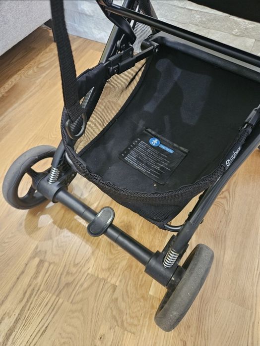 Лятна количка Cybex BEEZY