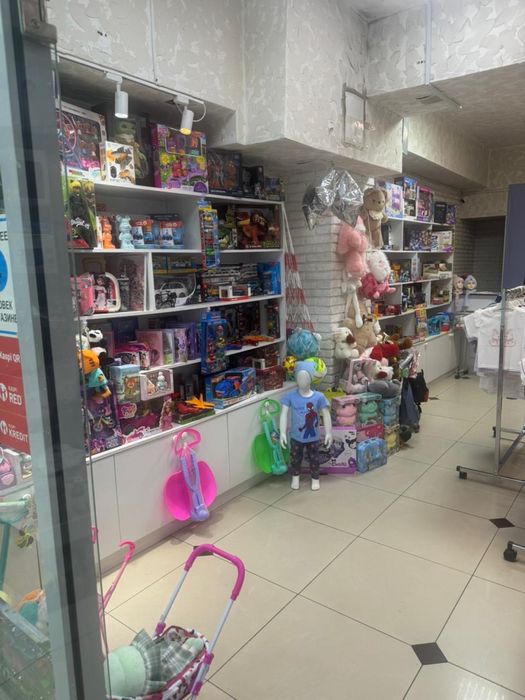 Сдается половина бутика(Детский товар)