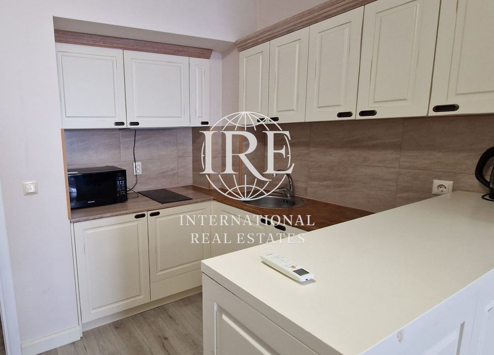 Продава се Тристаен апартамент в Балчик - 97 кв.м за 621 €/кв.м - Снимка #1