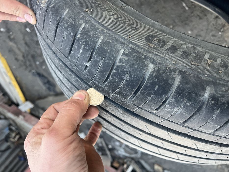 Продам шины 215/55/17