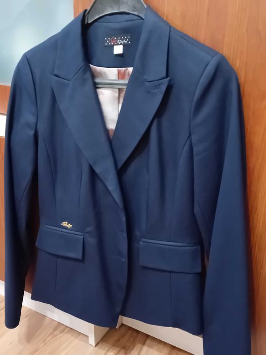 Дамски костюм с панталон