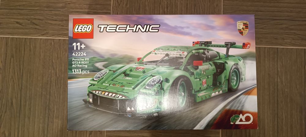 Lego Technic 42224 - Porsche 911 GT3 R REXY AO Racing Car