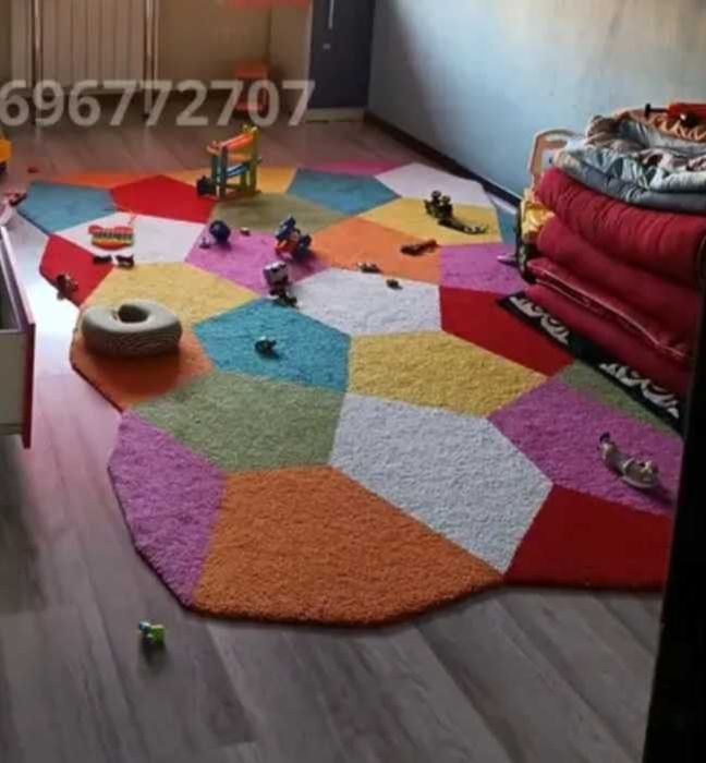 Продам ковёр  в детскую