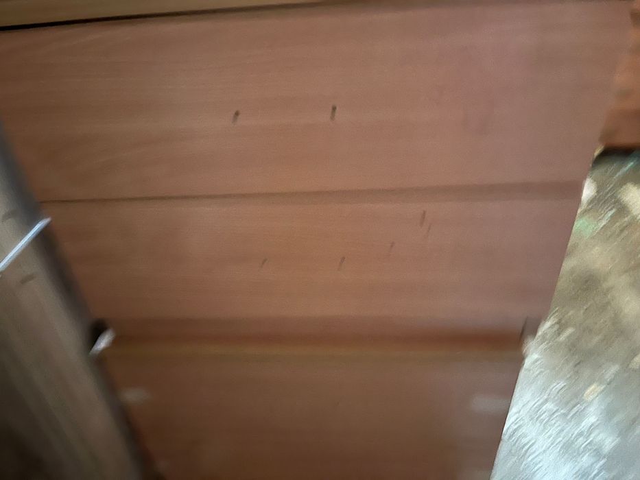 Разпродажба на мебели