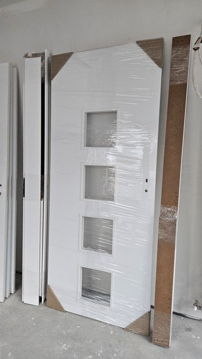 Интериорни врати