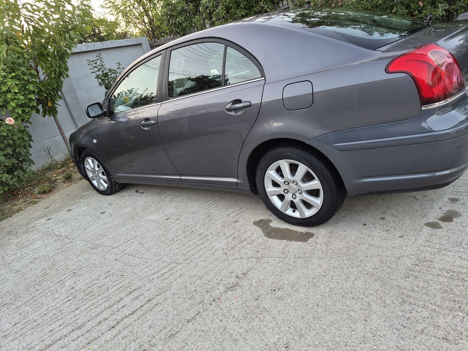 Toyota Avensis 2.2 Diesel  An 2006