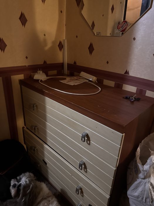 Продам обувницу в прихожую комнату