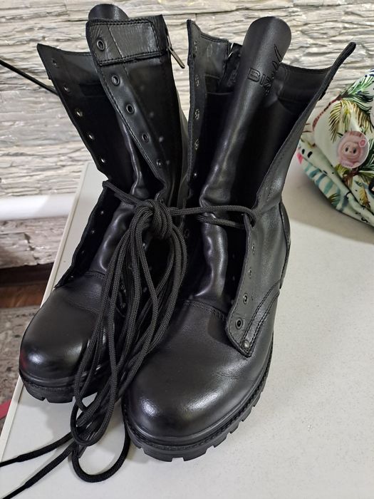 Продам берца безон