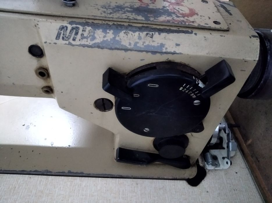 Швейная машина Минерва Minerva