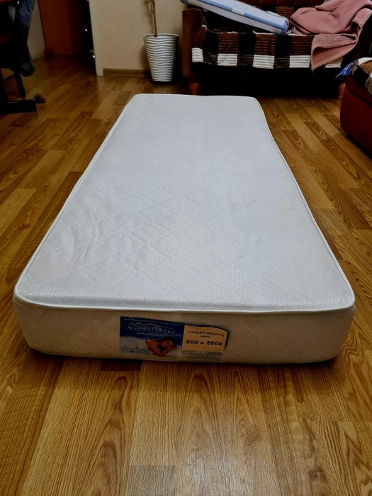 Продаётся матрас 80×200