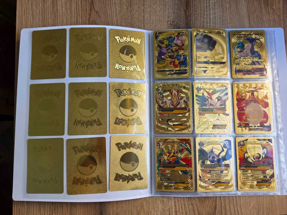 Голяма колекция Pokemon карти с албум за тях