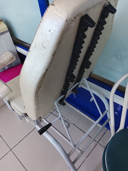 Кушетка, парикмахерская кресло