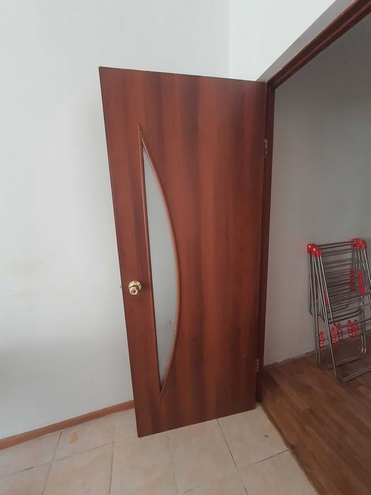 Межкомнатный дверь