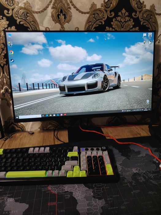 Kompyuter sotiladi b/u