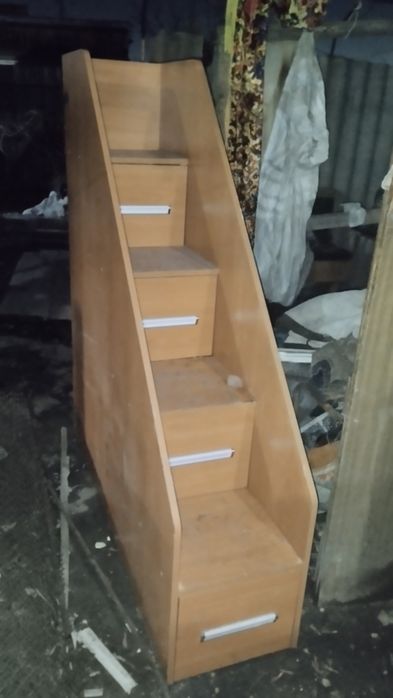 Продам двухъярусную кровать