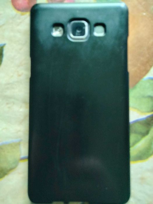 Продаю планшеты + телефон