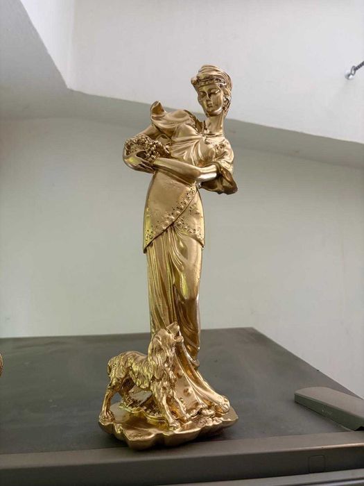 Zeitele Fortuna, Venus, Themis