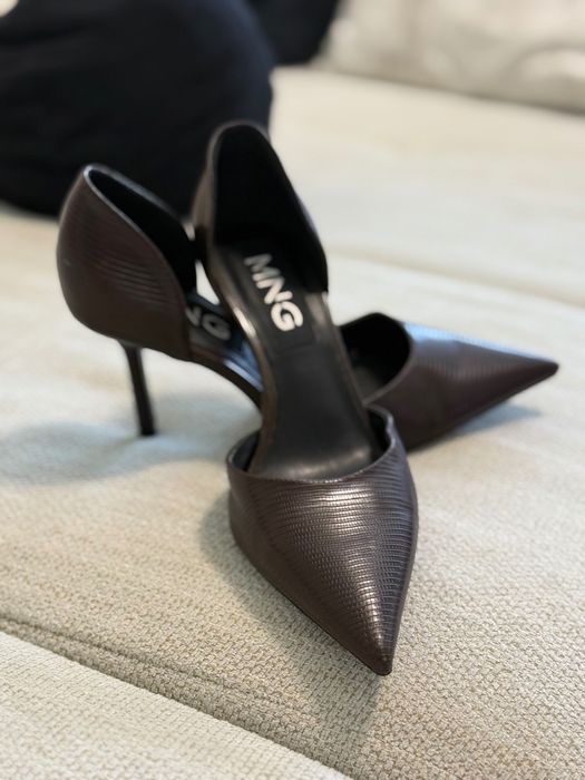 Adidasi/Pantofi/Tocuri