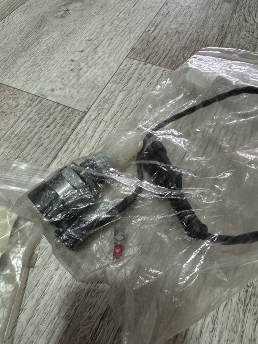 Продам датчик давления топлива