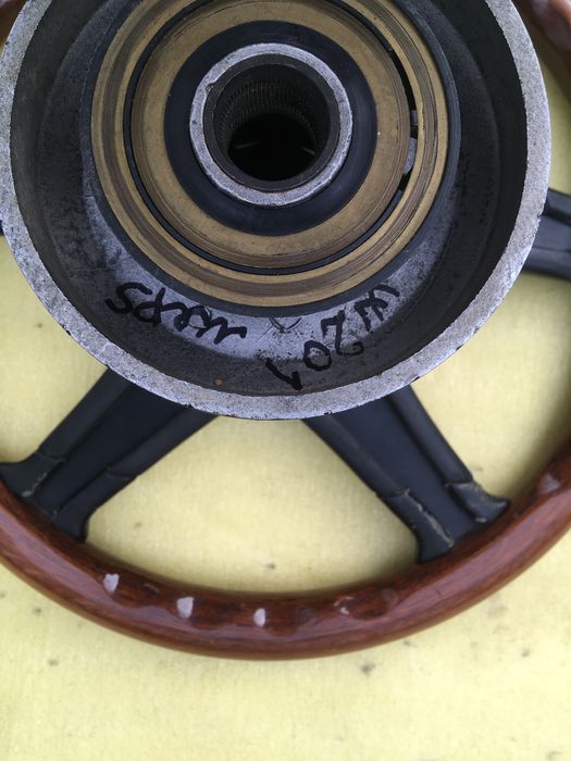 Руль Италия Мерс W201