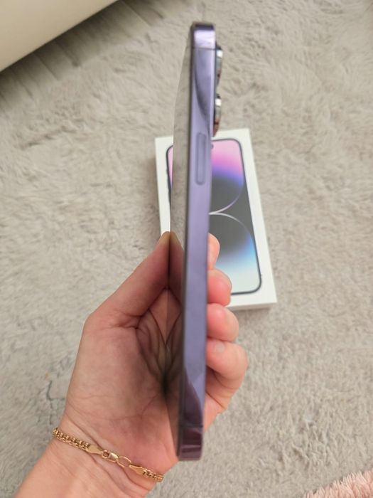 Продам  iPhone  14 pro max