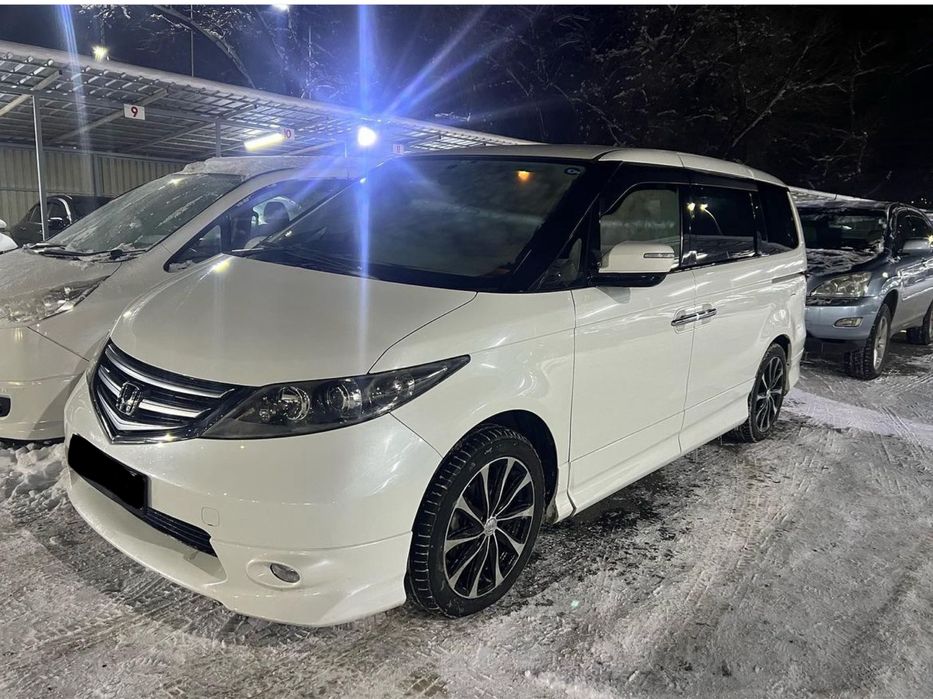 Минивэн такси в горы дача 7 мест