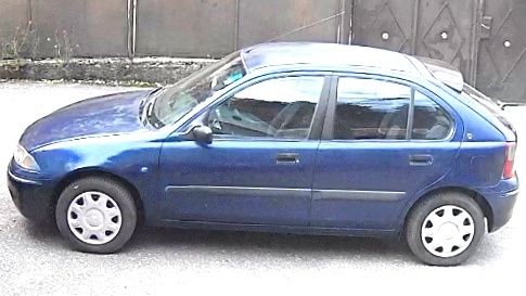 vând Rover 214i..