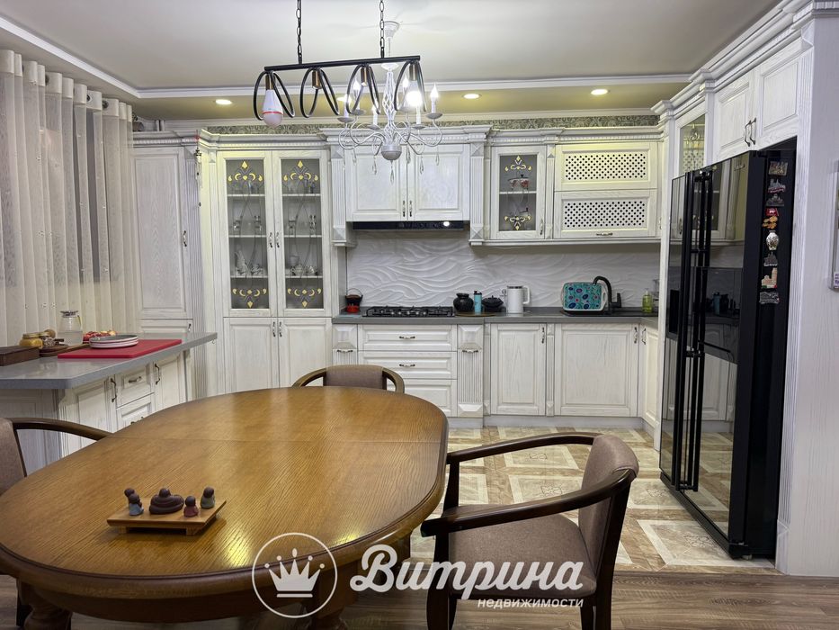 Трёхкомнатный дом, с ремонтом отличная локация