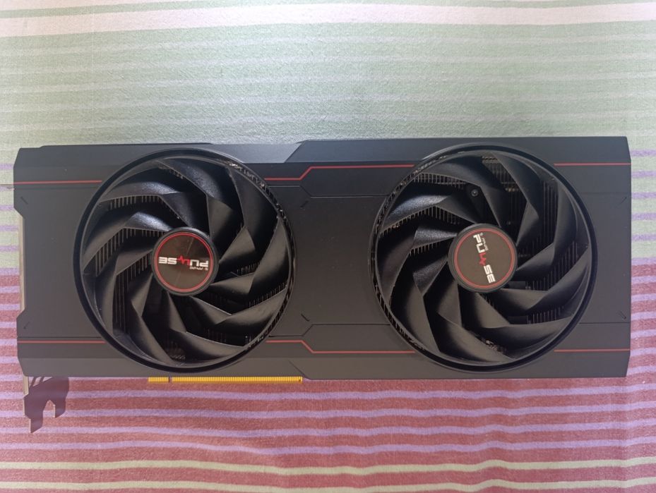 Видеокарта RX6750xt