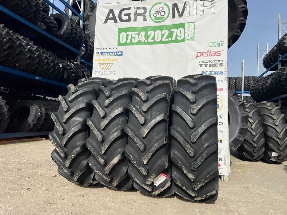 Cauciucuri noi 16.5/85-24 cu 12 pliuri marca ALLIANCE pentru combina
