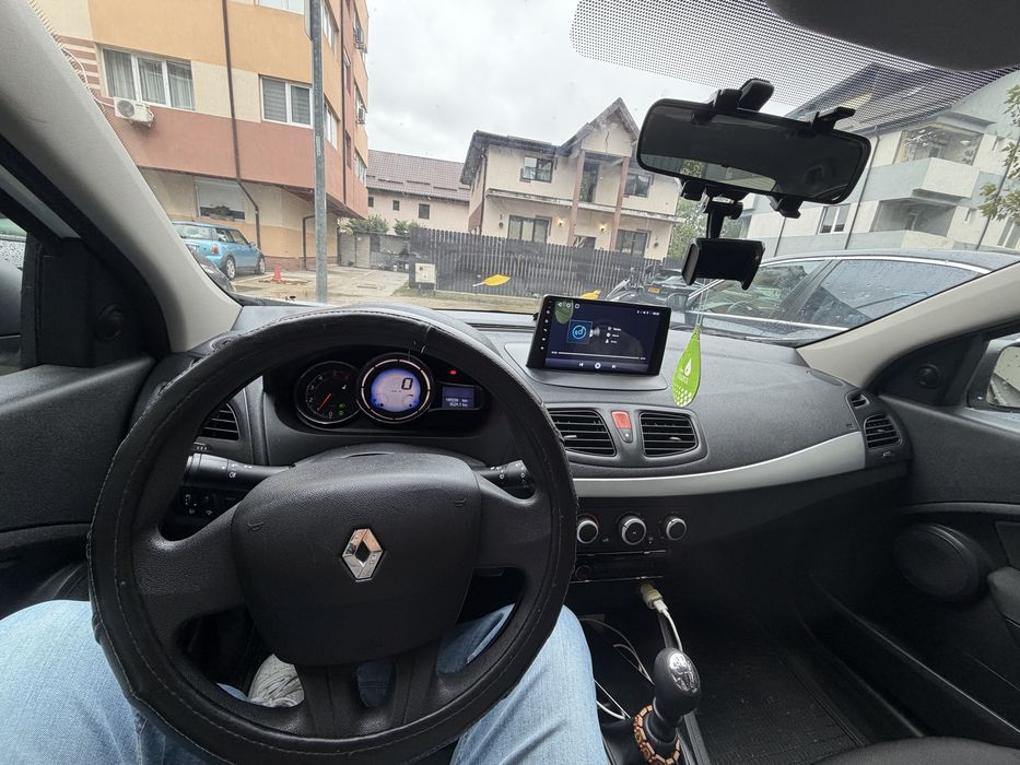 RENAULT Fluence 2016 — imagine 2