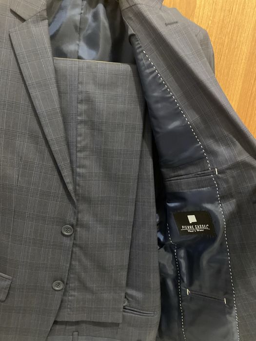 Продам мужской костюм