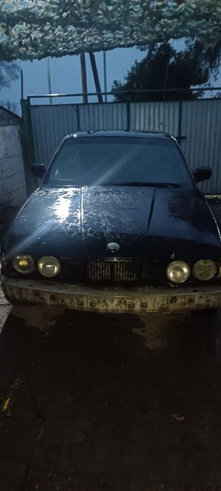 BMW E34. 2.5  ванус
