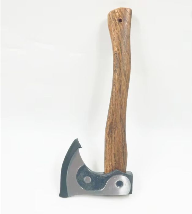 брадвичка от ковано желязо с дървена дръжка
