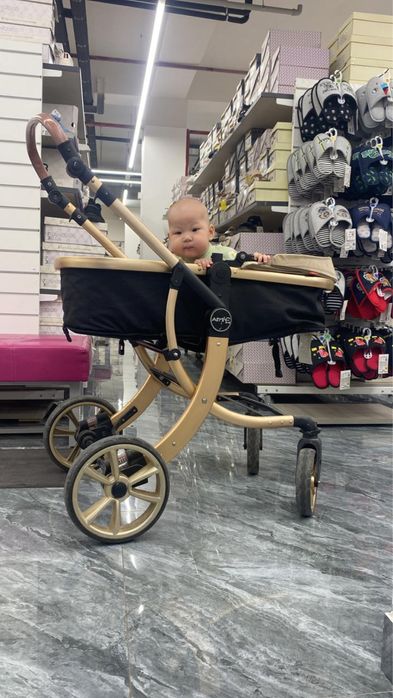 Коляска удобная