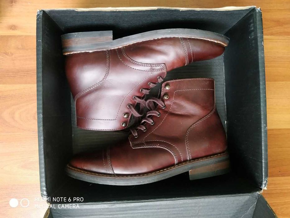 Мужская обувь в отличном состоянии.