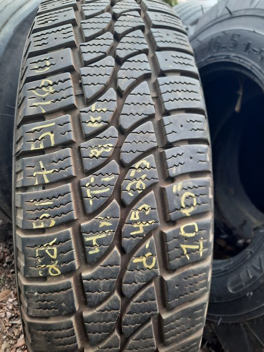 Единични Бусови: 225/75/16С;225/65/16С и 195/75/16С  бусови Зимни Гуми