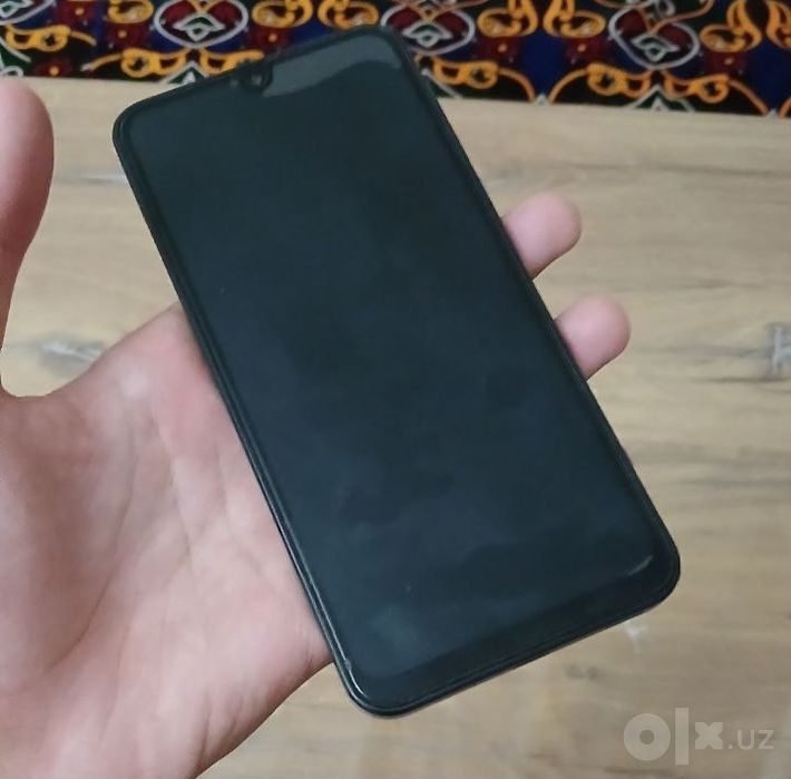 Samsung a17 telefoni