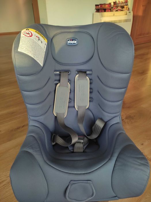 Столче за кола chicco